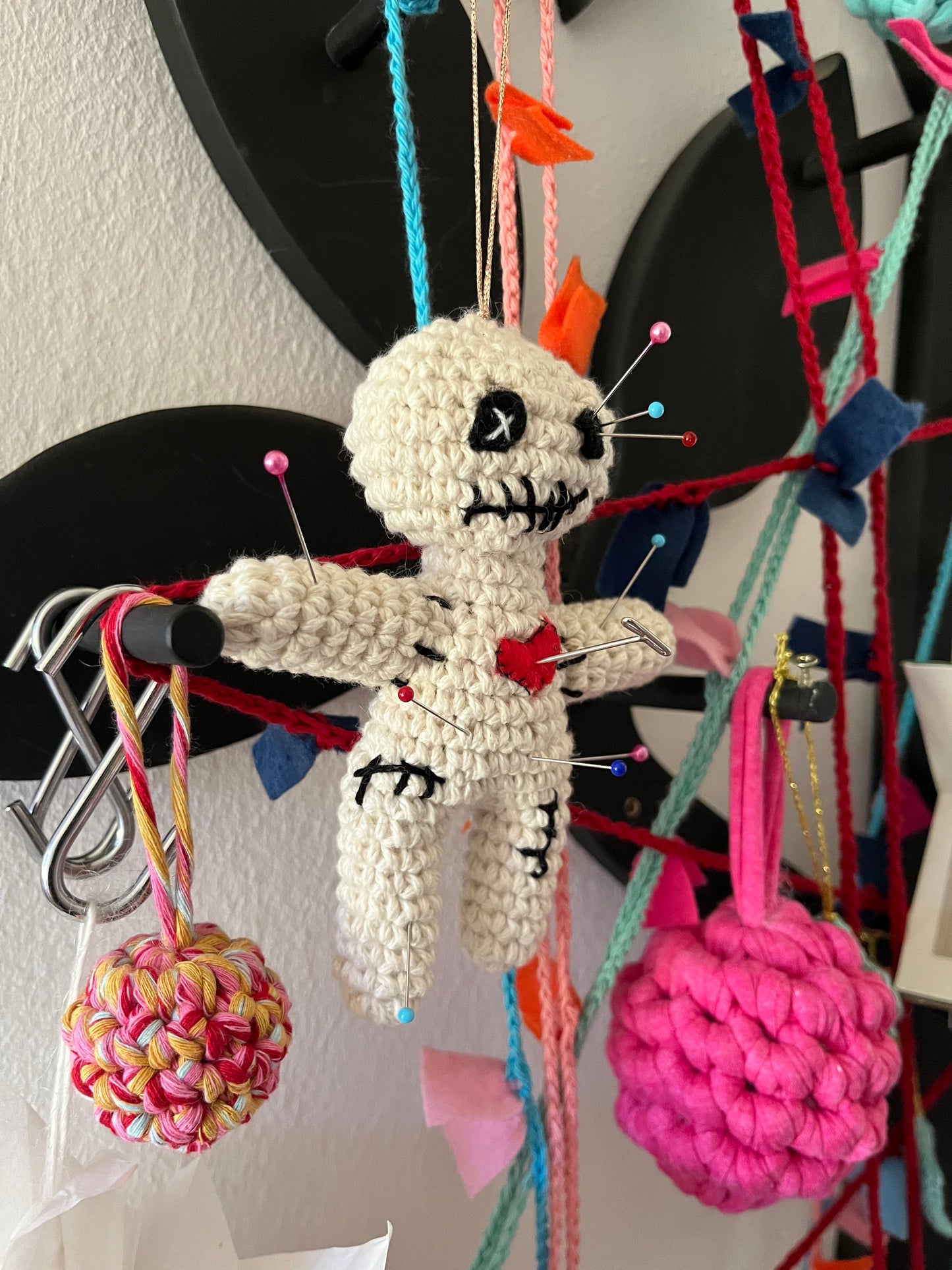 Welcome to the Apocolypse: It’s a Zombie Pincushion 3 Stitches