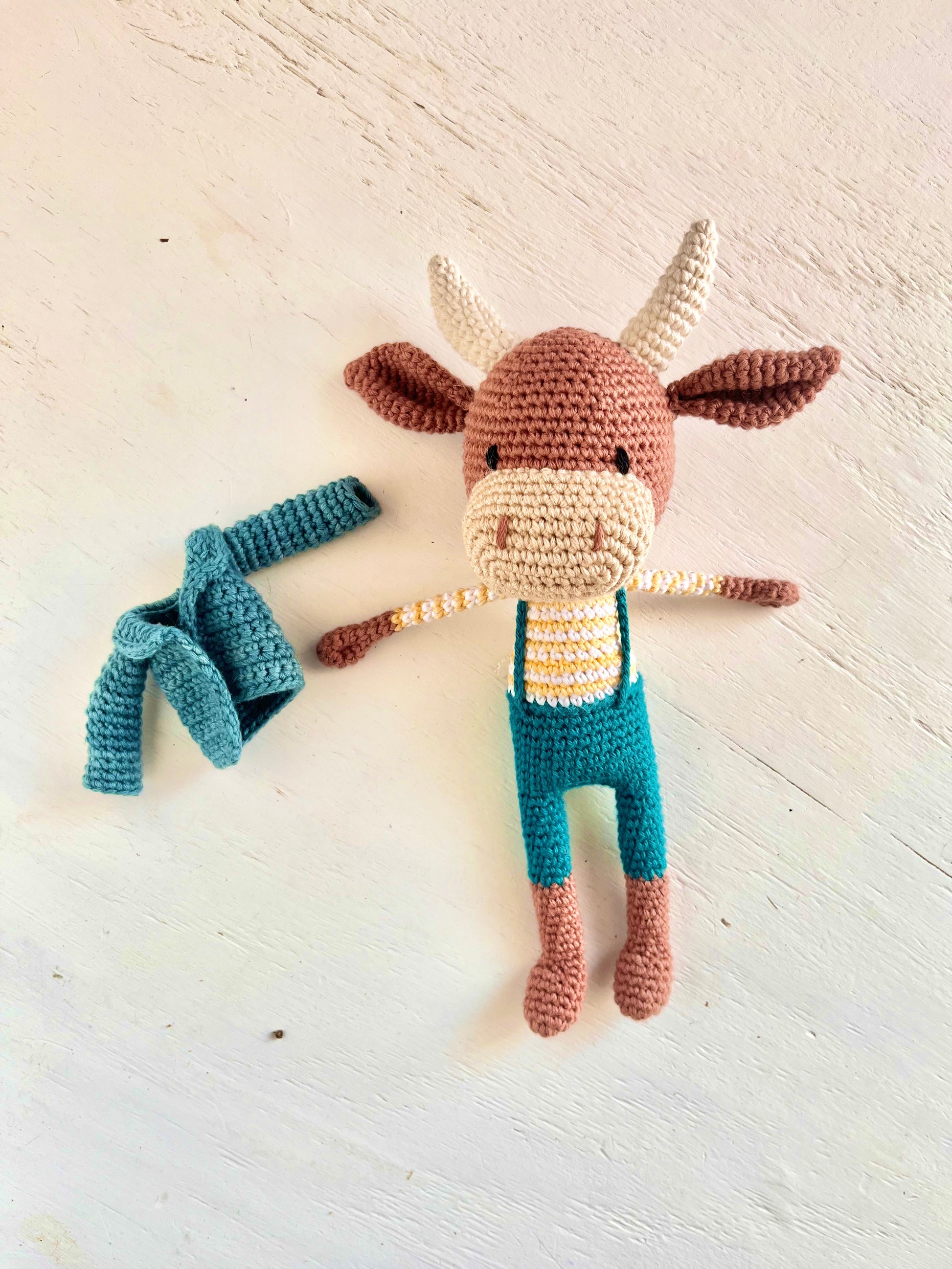 Blue Bull Dolls 3Stitches   